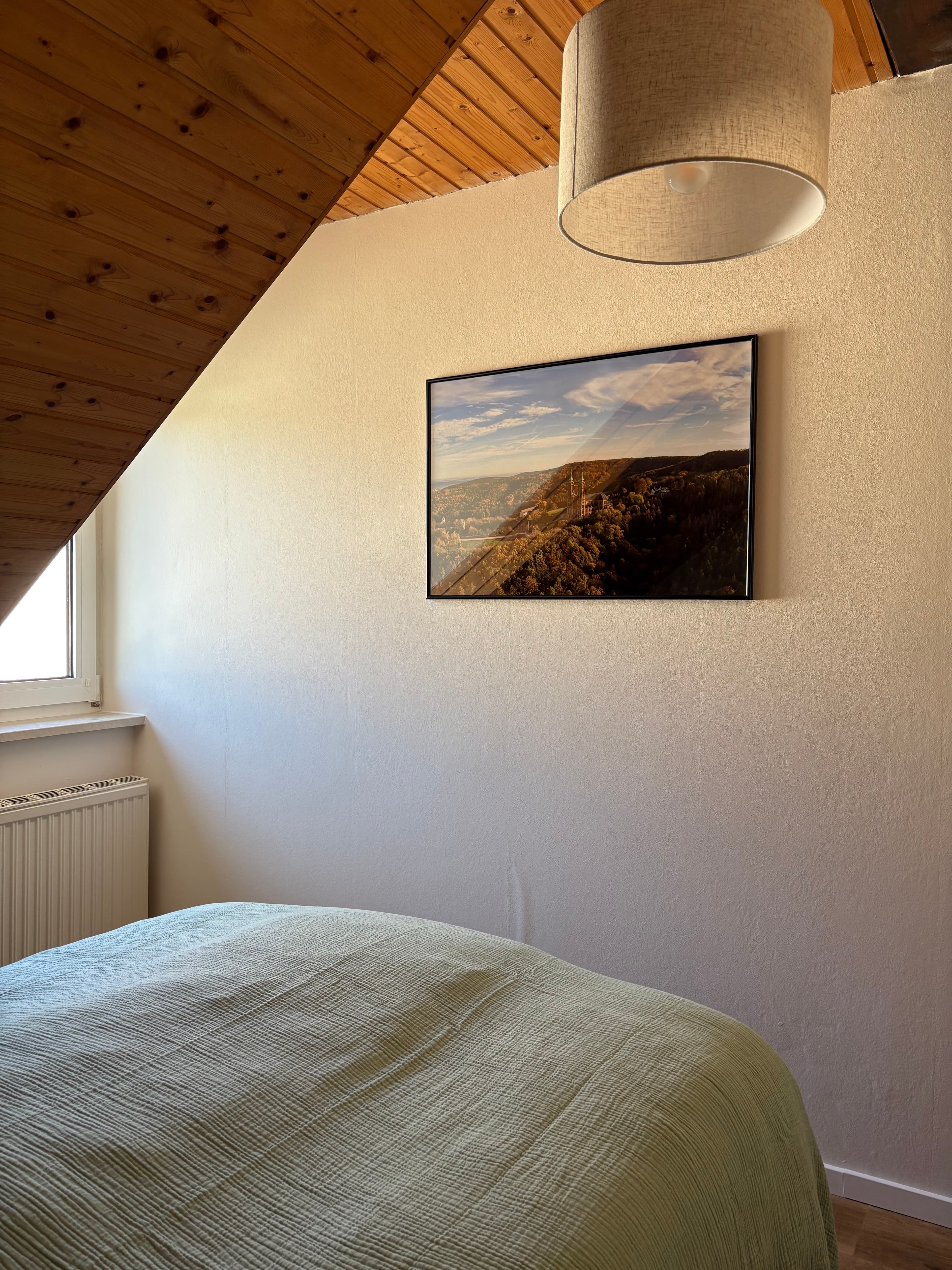 Schlafzimmer 2 – Massivholzbett 140×200 – Foto 4
